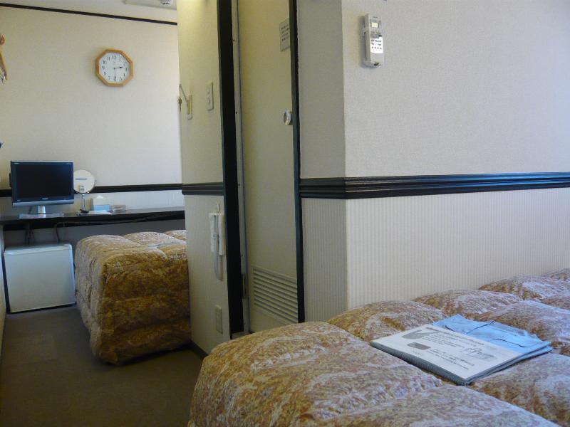 Toyoko Inn Nagoya-Eki Sakuradori-Guchi Honkan Esterno foto